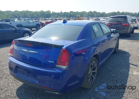 2018 Chrysler 300 Touring z USA, uszkodzony, nr VIN 2C3CCAAG8JH274957